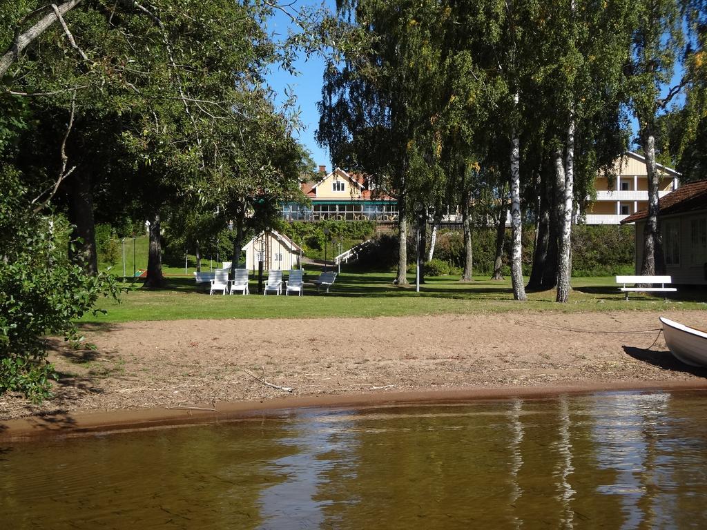 Oerserumsbrunn Gestgifveri Гренна Экстерьер фото